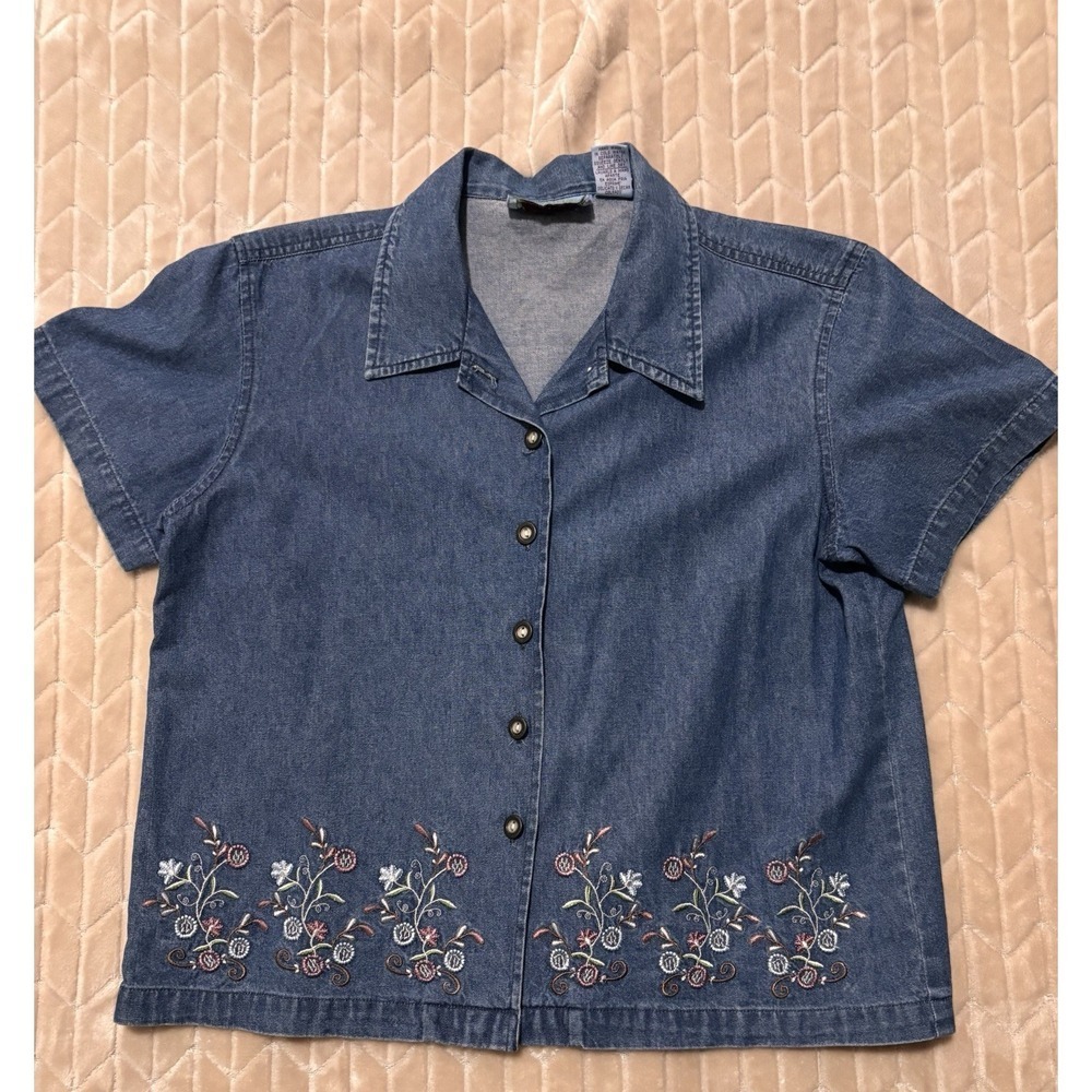Jane Ashley 90s Cottagecore Embroidered Floral Denim Cotton Button Down Shirt PM - Picture 7 of 12